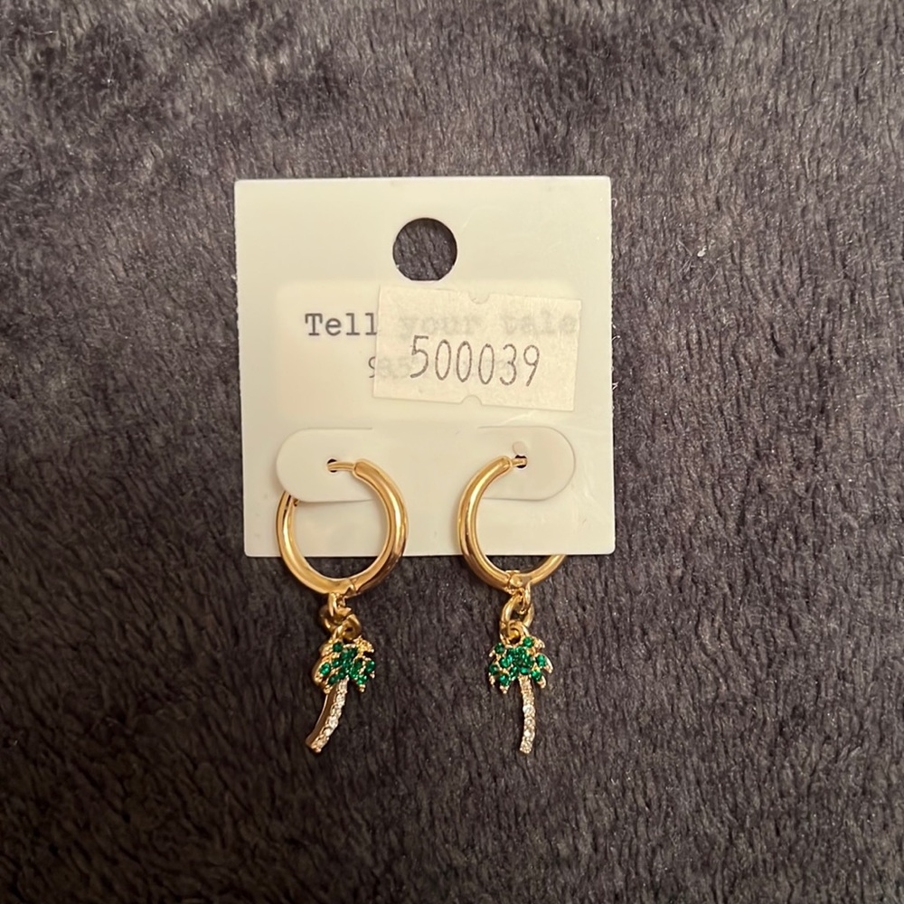 Tiny Palmtree earrings